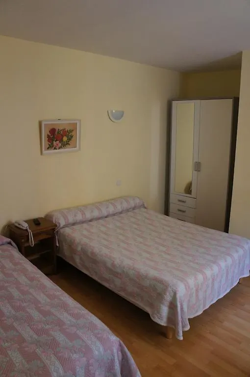 Hotel Le Commerce Bagnères-de-Bigorre